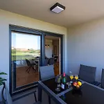 Rooftop Horizon