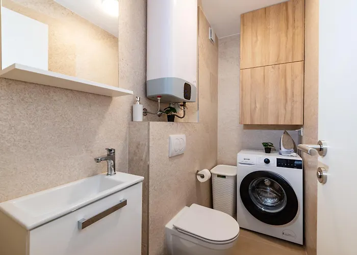 Rooftop Horizon Apartment *