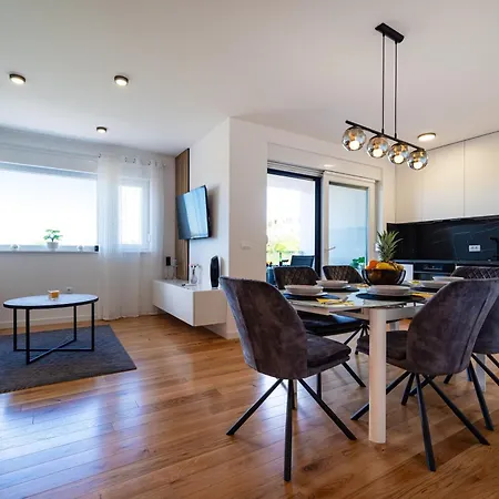 Rooftop Horizon Daire