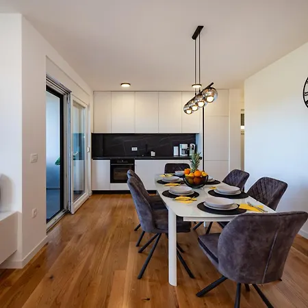 Rooftop Horizon Apartament *